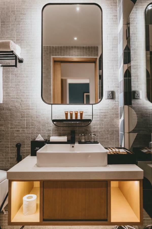 Macalister Hotel Managed By The Ascott Limited George Town Esterno foto